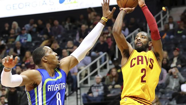 LeBron's big fourth quarter leads Cavs over Clippers