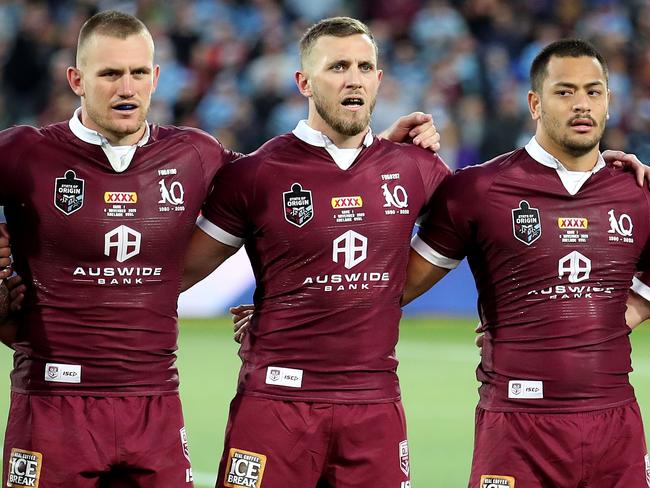 ADELAIDE, AUSTRALIA - NOVEMBER 04: The Maroons stand and sing the national anthem before game one of the 2020 State of Origin series between the Queensland Maroons and the New South Wales Blues at the Adelaide Oval on November 04, 2020 in Adelaide, Australia. (Photo by Cameron Spencer/Getty Images)