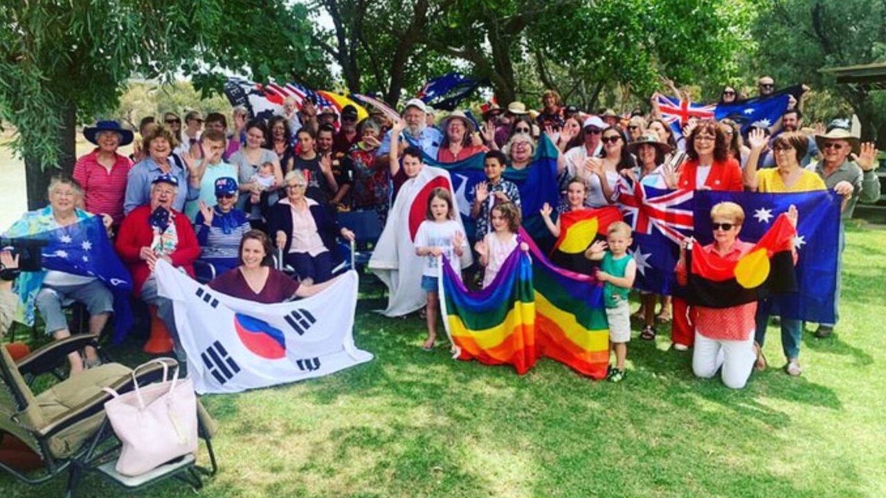 Peaceful protest against display of Nazi flag in Victorian town of Beulah