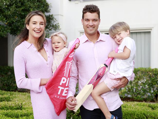 Alex Carey, McGrath Foundation Ambassador and wicketkeeper, with his wife Eloise and their kids Louis and Clementine. Picture: Tim Hunter