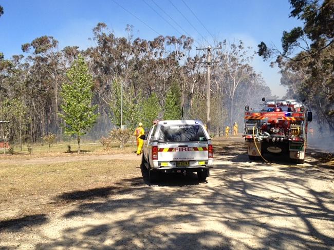 Bilpin homeowners are desperately putting out spot fires in a bid to ...