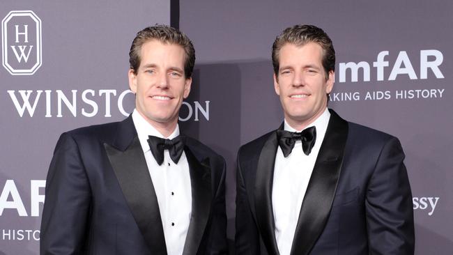 NEW YORK, NY - FEBRUARY 08:  Internet Entrepreneurs Cameron Winklevoss and Tyler Winklevoss attends the amfAR New York Gala 2017 sponsored by FIJI Water at Cipriani Wall Street on February 8, 2017 in New York City.  (Photo by Craig Barritt/Getty Images for FIJI Water)