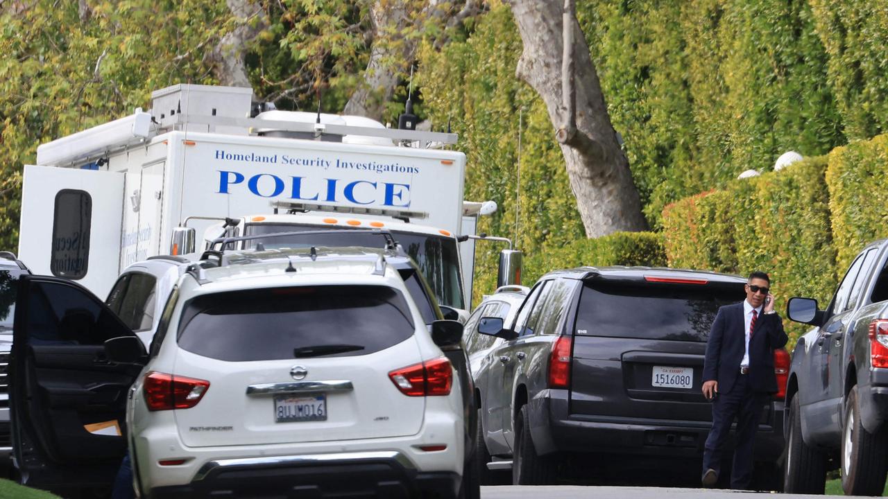 A Homeland Security vehicle parked outside the home belonging to Sean ‘Diddy’ Combs. Photo by David Swanson/AFP