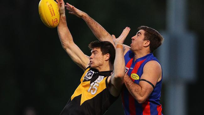 Sam Collins takes front position against Jordan Lisle during a VFL clash this season. Picture: Getty