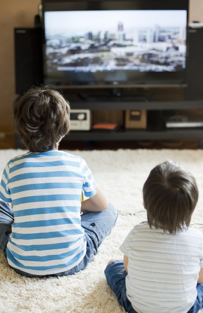 Experts are warning Australian parents to limit their children’s screen time.