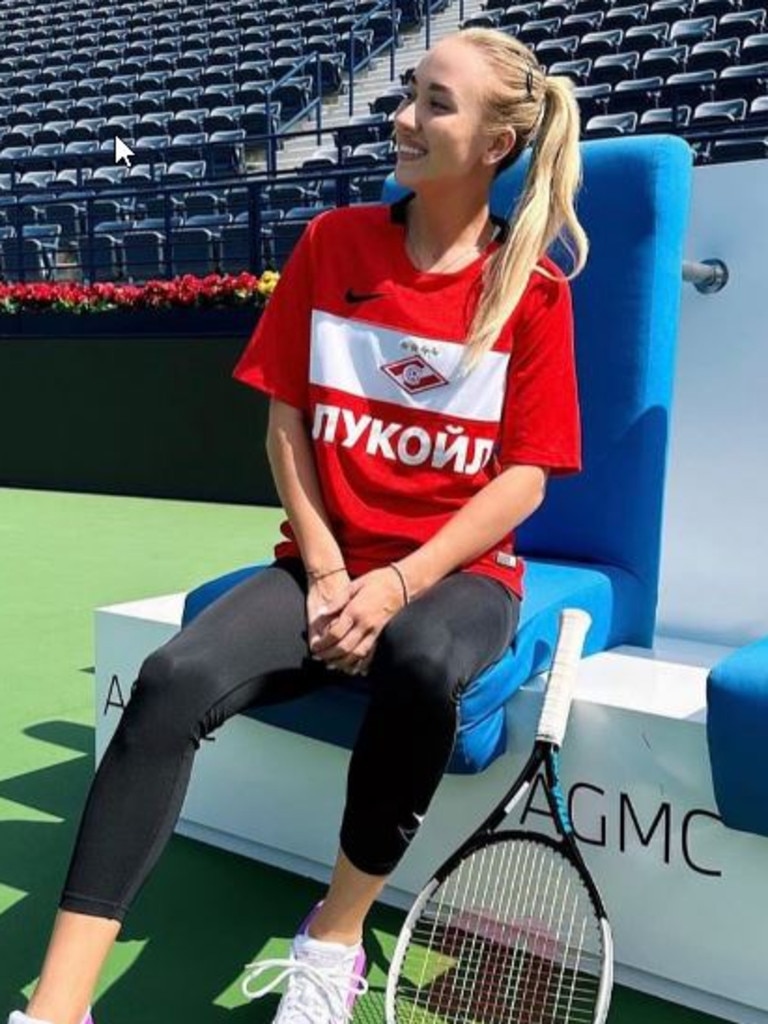 And wearing the Russian soccer jersey. Photo: Instagram.