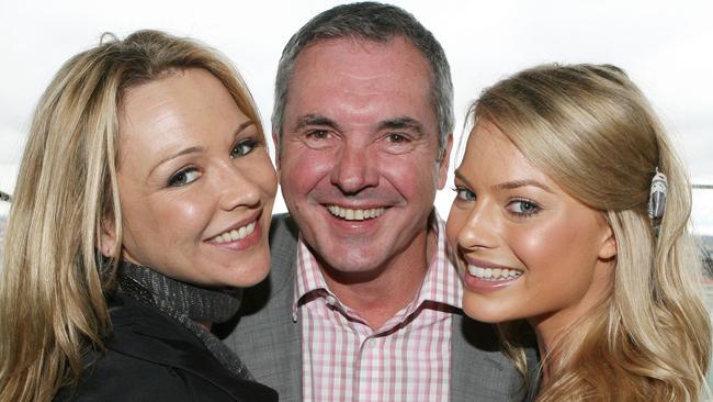 Margot Robbie (R) with Carla Bonner and Alan Fletcher.