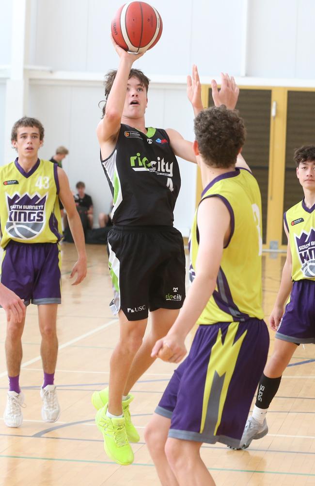 Basketball QLD U18's State Championships 2024 semi-finals day. Div 5 and 6. Yellow South Burnett vs. Sunshine Coast Rip City. 13 January 2024 Carrara Picture by Richard Gosling