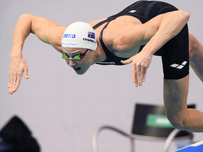 ADELAIDE, AUSTRALIA - JUNE 17: Cate Campbell starts the Women's 50 metre Freestyle final during the Australian National Olympic Swimming Trials at SA Aquatic & Leisure Centre on June 17, 2021 in Adelaide, Australia. (Photo by Mark Brake/Getty Images)