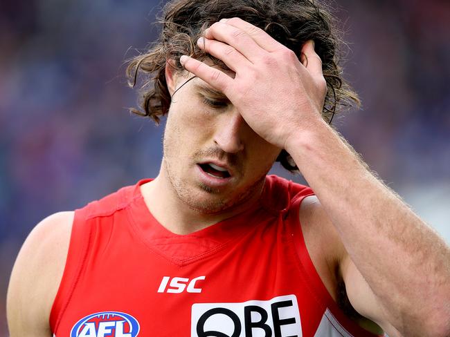 AFL North Melbourne v Sydney at Blundstone Arena. Sydney's Kurt Tippett on the sideline. Picture: SAM ROSEWARNE.