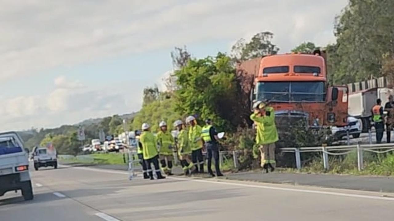 Fatal M1 Truck Crash Involving Truck Driver Who Had A Medical Episode On The Pacific Motorway 1392