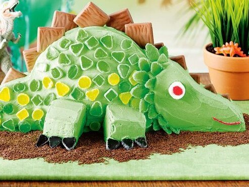 Stegosaurus cake.