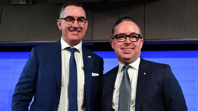 Virgin Australia CEO Paul Scurrah and Qantas CEO Alan Joyce. Picture: AAP