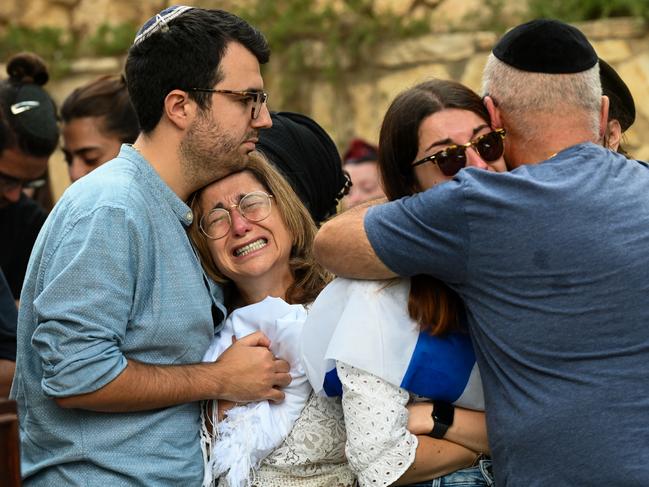 The mother, and immediate family of victim killed in a battle with Hamas militants near the Gaza Strip. (Photo by Alexi J. Rosenfeld/Getty Images)