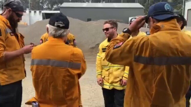 Tasmanian bushfires close to Geeveston