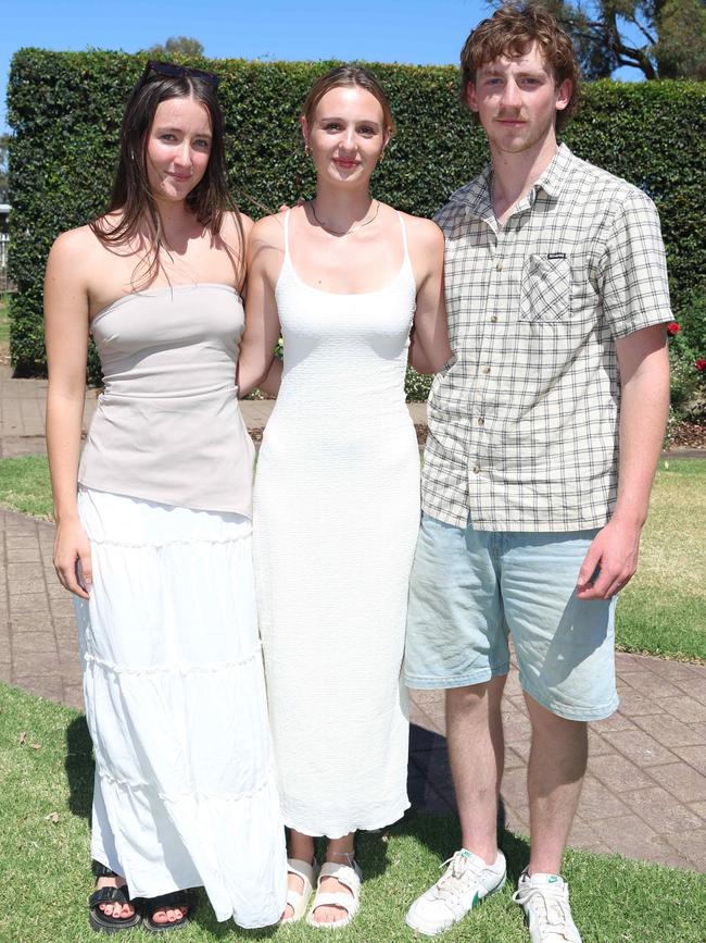 Ava, Mila and Xavier attend the 2024 Echuca Cup races. Picture: Brendan Beckett