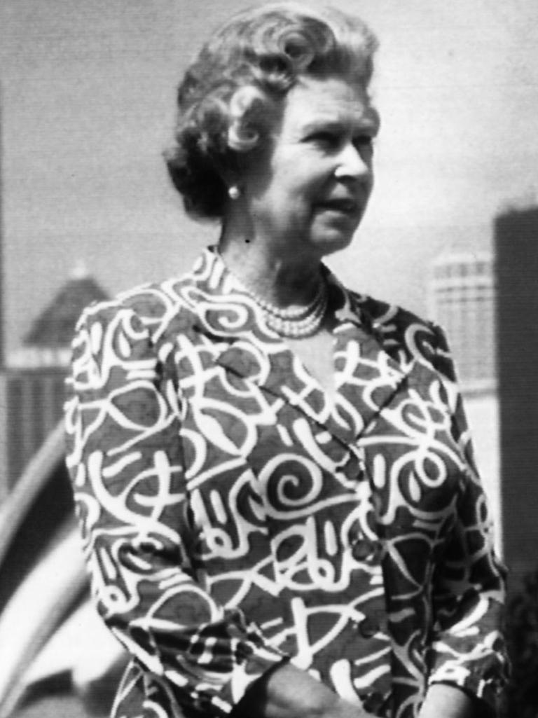 Queen Elizabeth II at Admiralty House in 1992.