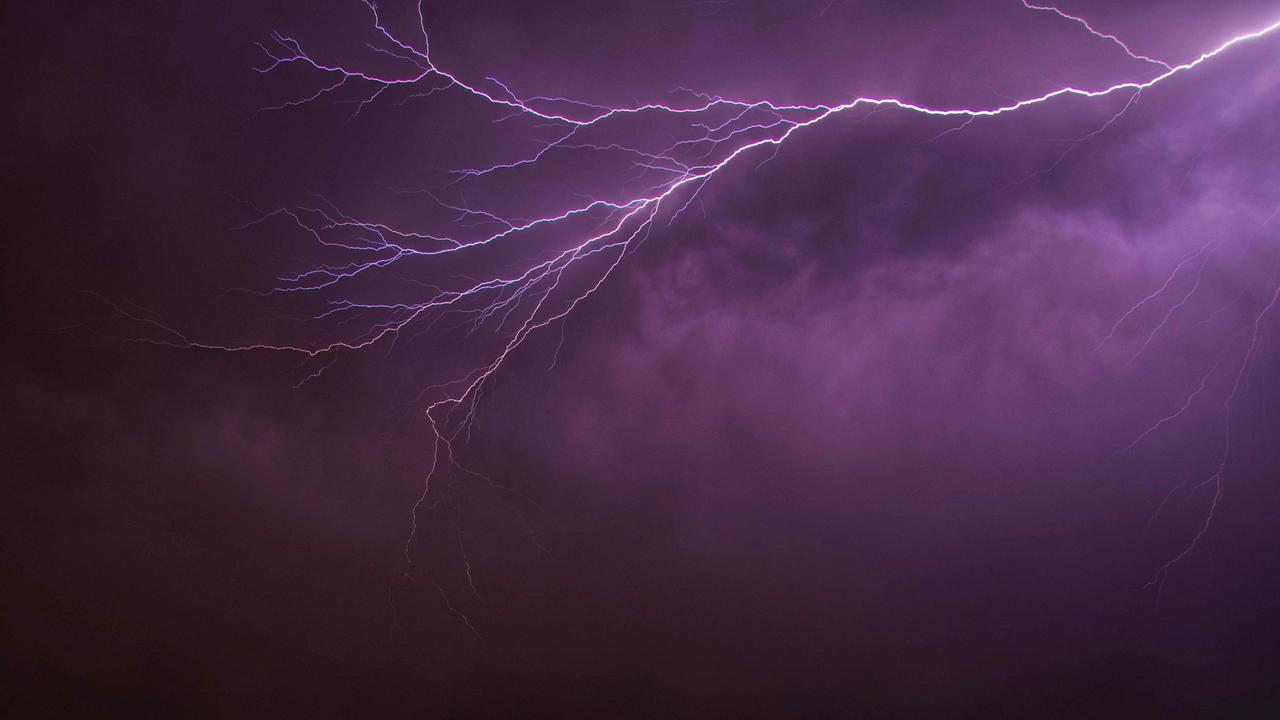 Adelaide storm. Picture: Lachy Riley