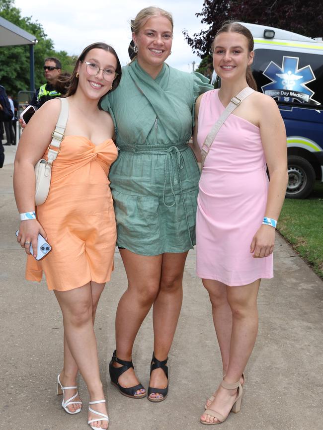 Sophie Boyd, Maya Quick, and Holly Boyd attend the Ballarat Cup. Picture: Brendan Beckett