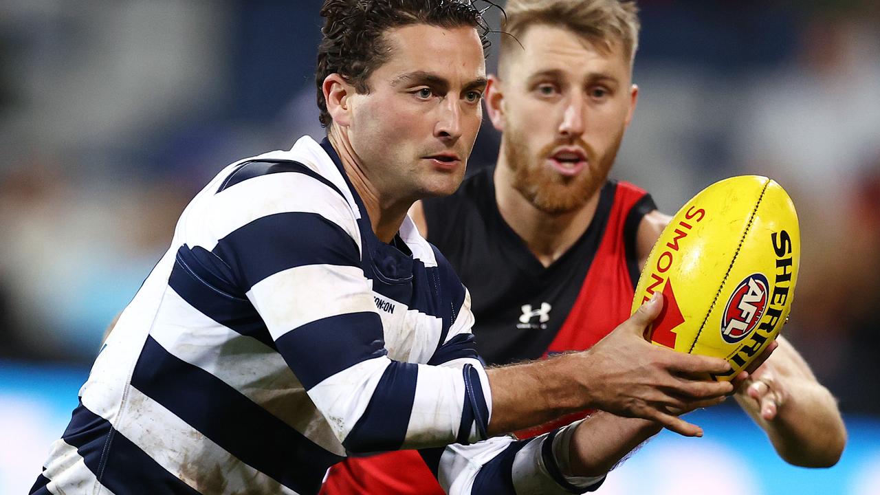 Fans can expect a tight contest between Geelong and Essendon on Saturday afternoon.