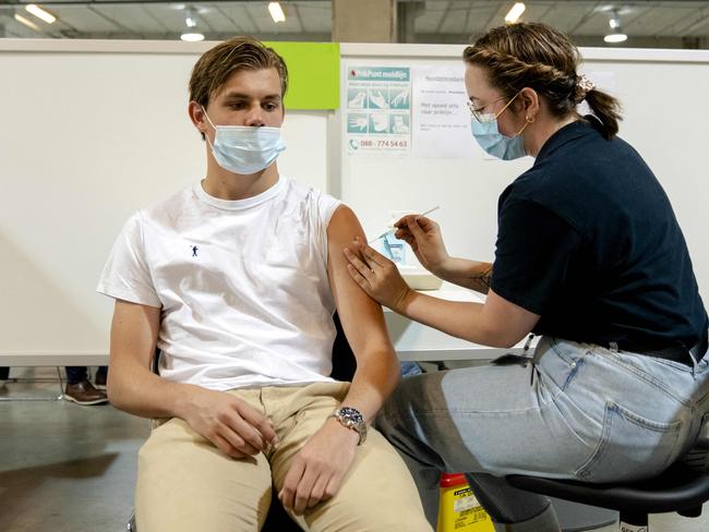 Top health experts say vaccinations must be ramped up to fight the Delta variant. Picture: AFP