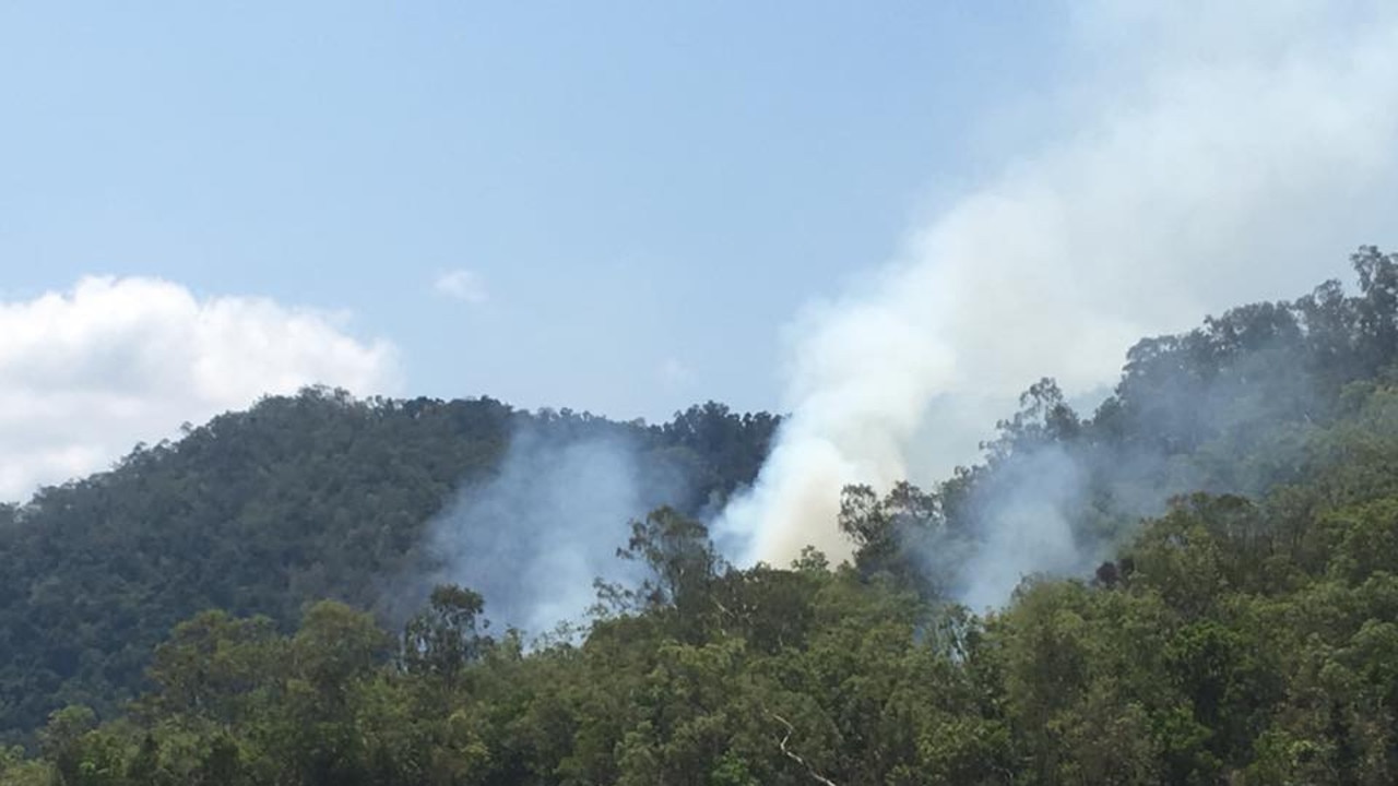 Firies fight out of control bush fires near Cairns, FNQ | The Cairns Post