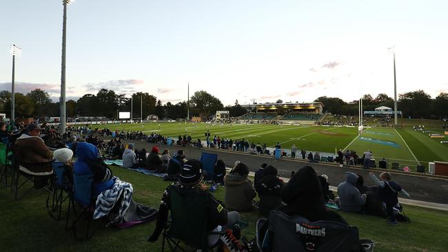 A great crowd turned out to watch the Panthers tackle the Cowboys at Carrington Park in Bathurst.