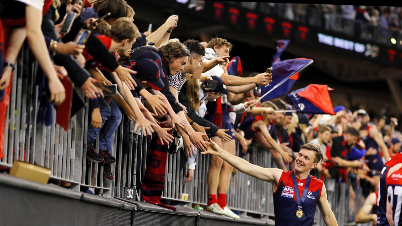 AFL Grand Final spectators sentenced to jail for breaching WA border rules