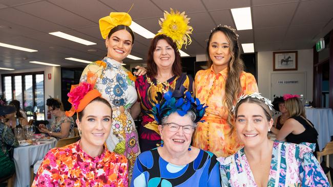 Lindsay Gerrard, Bridgette Bellenger, Liza Mcleod, Gemma Bellenger, Gemma Duffy and Shae-Rose Bellenger at the 2023 Darwin Cup Carnival Ladies Day. Picture: Pema Tamang Pakhrin
