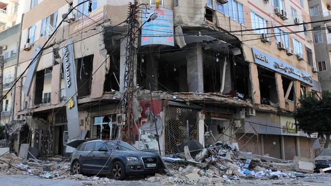 The ruined side of a building hit by an Israeli air strike in Tyre. Picture: Bilal Kashmar/AFP