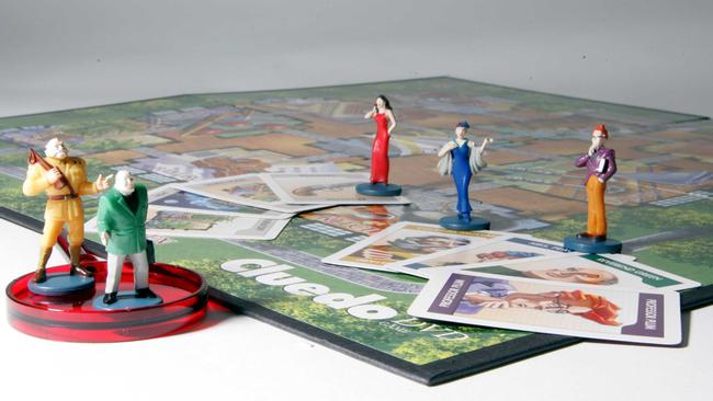 Cluedo DVD Board Game