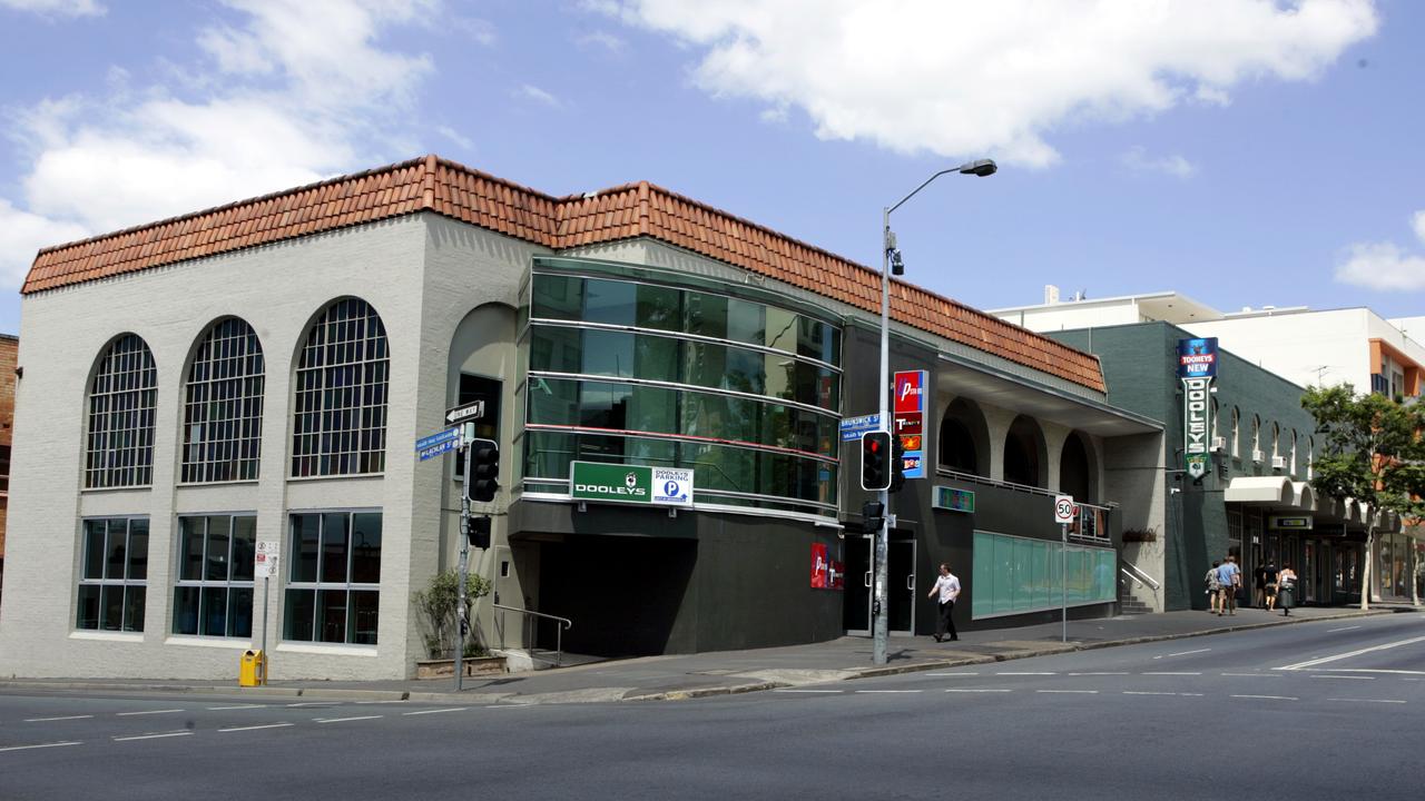 Dooley’s Hotel, Fortitude Valley in 2006.