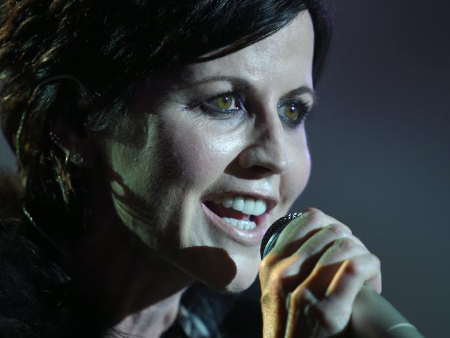 (FILES) This file photo taken on July 07, 2016 shows Irish singer Dolores O'Riordan of Irish band The Cranberries performing on stage during the 23th edition of the Cognac Blues Passion festival in Cognac on July 7, 2016.  The Cranberries singer Dolores O'Riordan died on January 15, 2018 in London at the age of 46, a publicist statement said.  / AFP PHOTO / GUILLAUME SOUVANT