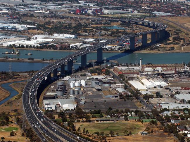 An aerial view of the bridge from 2009.