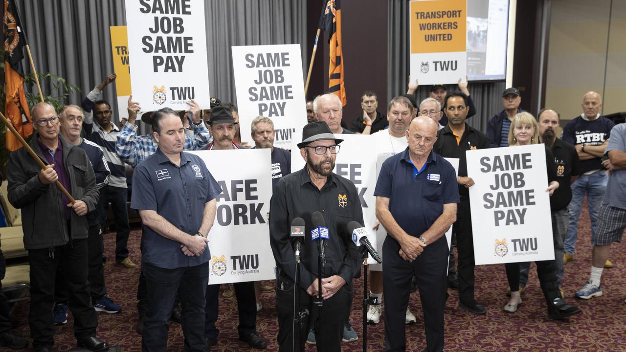 Bus drivers feel let down by the government. Picture: NCA NewsWire / Christian Gilles