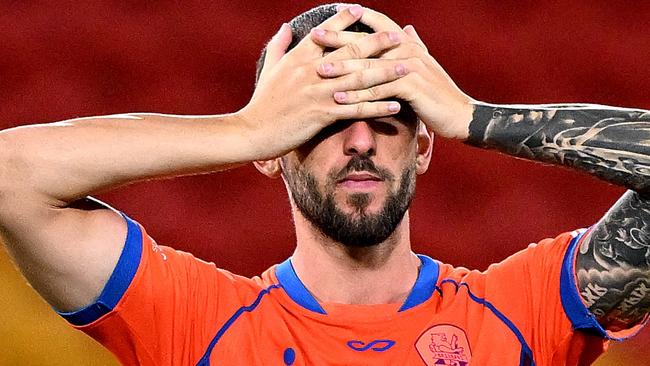 BRISBANE, AUSTRALIA - JANUARY 07: Adam Zimarino of the Roar looks dejected after his team loses the round 11 A-League Men match between Brisbane Roar and Newcastle Jets at Suncorp Stadium, on January 07, 2025, in Brisbane, Australia. (Photo by Bradley Kanaris/Getty Images)