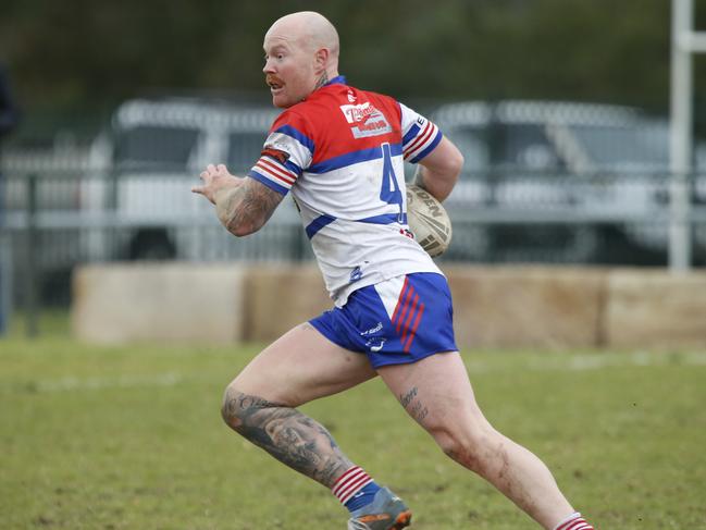 Blake McDermott in full flight for Emu Plains. Picture Warren Gannon Photography