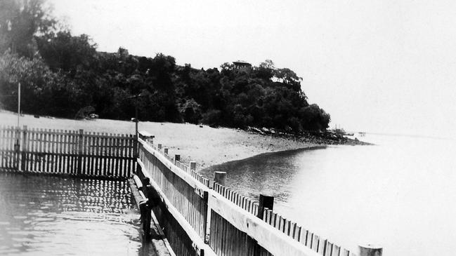 Lameroo baths, on The Esplanade foreshore. A much-loved recreational facility in early post-war Darwin. Picture: SUPPLIED