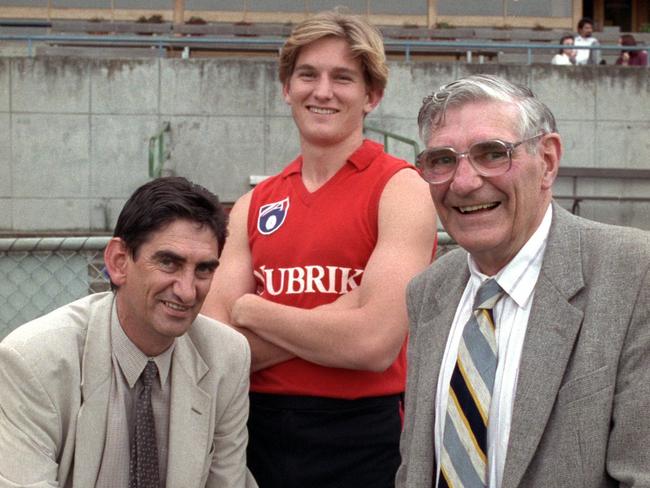 Allan Hird Jr, James Hird and Allan Hird Sr at Windy Hill.