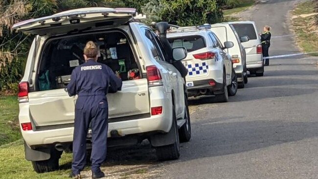 Police at the Stratton family home in Castlemaine the day Colin Stratton decided to end his own life. Picture: Zizi Averill