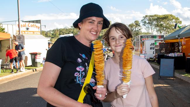 Kayla Jennings (left) and Lakisha Herbert. Heritage Bank Toowoomba Royal Show. Thursday April 18th, 2024 Picture: Bev Lacey