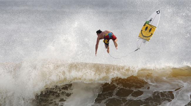 Alexandra Headland gets good lefts and rights for longboarders and shortbaorders alike. Picture: Nicholas Falconer
