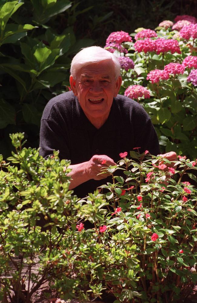 Lou Richards at his home in Toorak in 1997. Picture: Lucy Swinstead