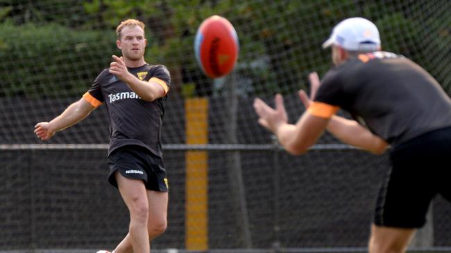 Tom Mitchell at Hawthorn's first training session for 2020. Picture: Andrew Henshaw