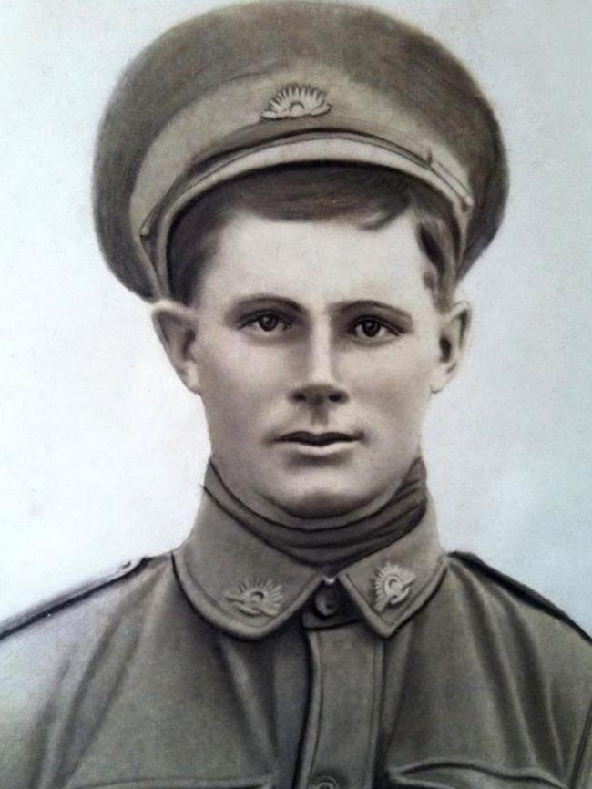 Lance Sergeant Charles Edward Smith is remembered at tree 325 on the Soldiers’ Memorial Avenue.