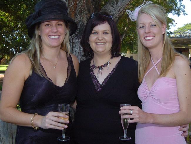 Carly Broadbent, Trudi Anderson and Debra Smith at the 2005 Ladies Race Day Pic Bryan Lynch GT026012