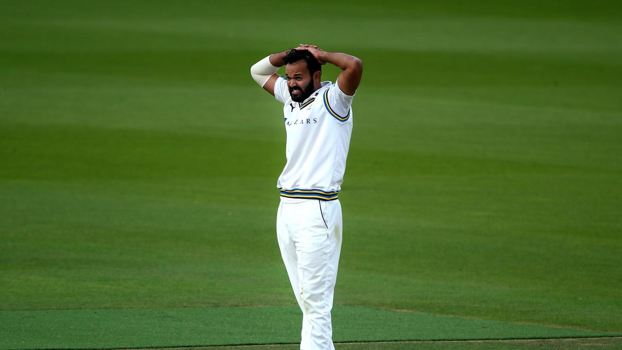 LONDON, ENGLAND - SEPTEMBER 12: Yorkshire's Azeem Rafiq looks on frustrated as his team struggle to make a break through during day one of the Specsavers County Championship Division One match between Surrey and Yorkshire at The Kia Oval on September 12, 2017 in London, England. (Photo by Charlie Crowhurst/Getty Images)