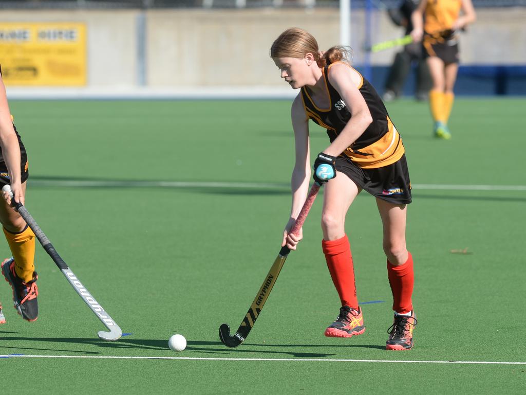 Sophie Hammond with the ball.