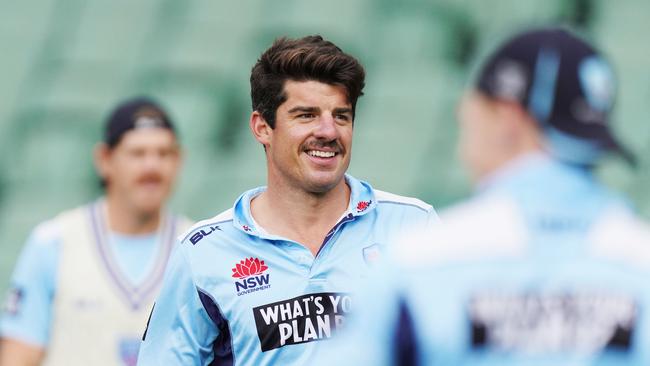 Moses Henriques of New South Wales is seen in the warm up during day 2 of the Sheffield Shield match between Victoria and New South Wales at the Melbourne Cricket Ground in Melbourne, Friday, November 29, 2019. (AAP Image/Michael Dodge) NO ARCHIVING, EDITORIAL USE ONLY, IMAGES TO BE USED FOR NEWS REPORTING PURPOSES ONLY, NO COMMERCIAL USE WHATSOEVER, NO USE IN BOOKS WITHOUT PRIOR WRITTEN CONSENT FROM AAP