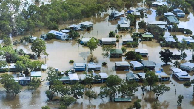 Flooding at the Groper Creek Caravan Park in 2009.